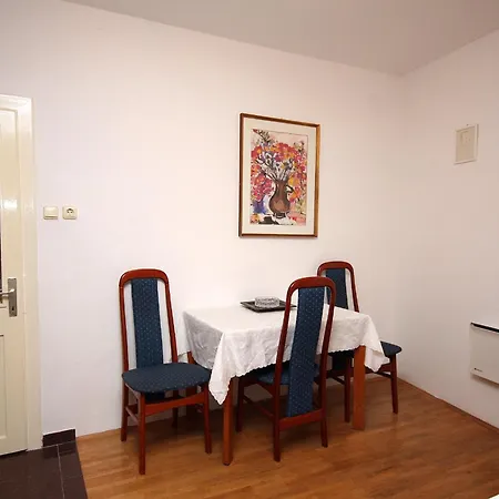 By The Sea - 4698 Apartment