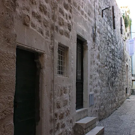 Apartment By The Sea - 4698 Dubrovnik